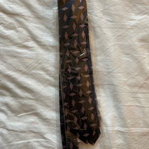 Brand new still in package Giorgio Armani mens tie.